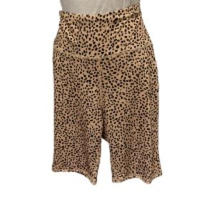 DAISY FUENTES Ultra High Waist Cheetah Leopard Print Bike Shorts Tan Black XL